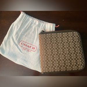 NWT Coach vintage CD/DVD holder